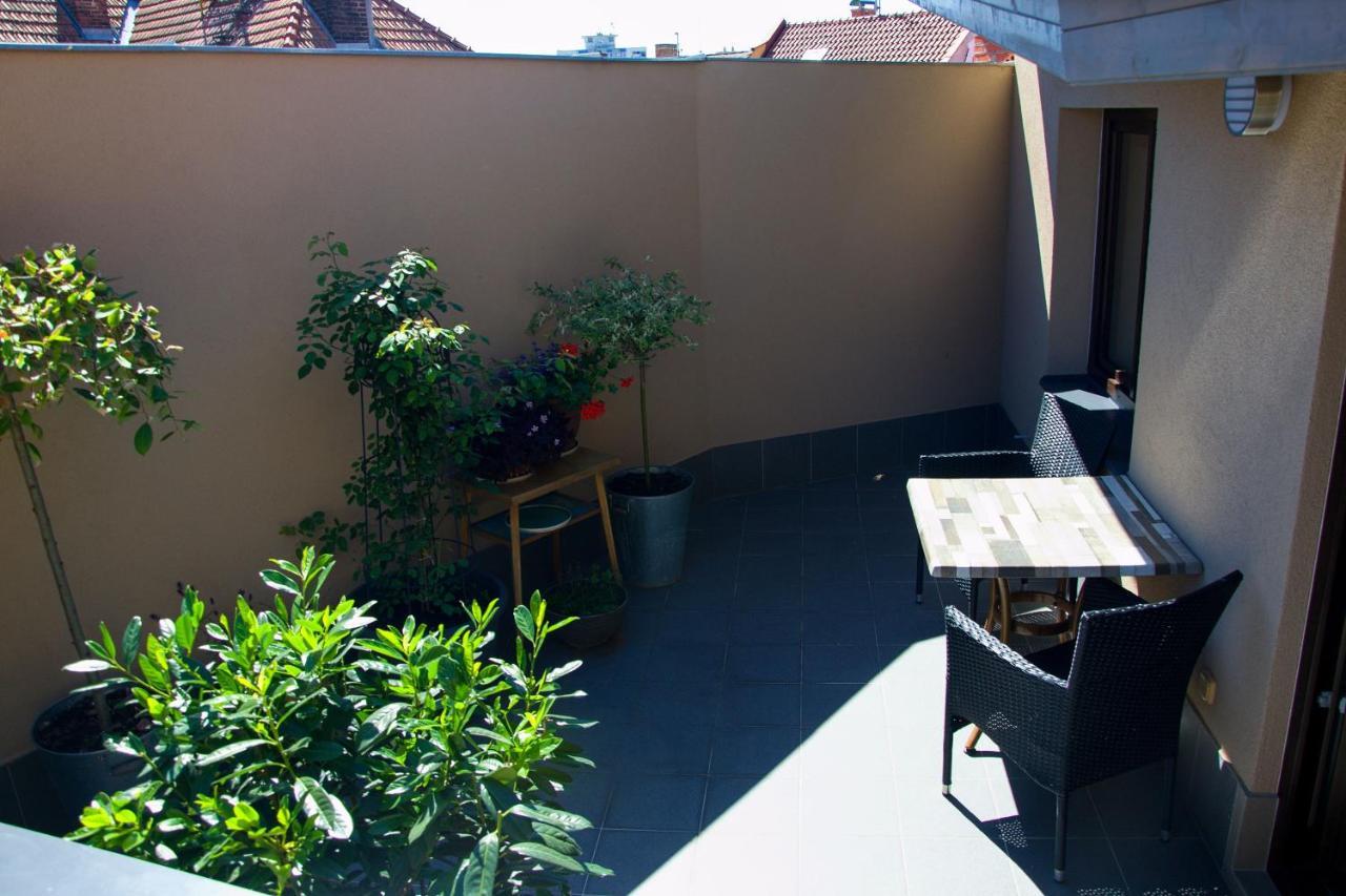 U Paluku Apartment Chrudim Luaran gambar