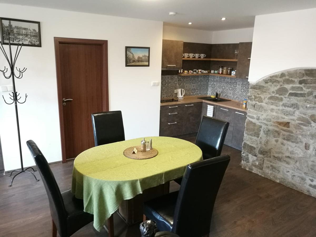 U Paluku Apartment Chrudim Luaran gambar