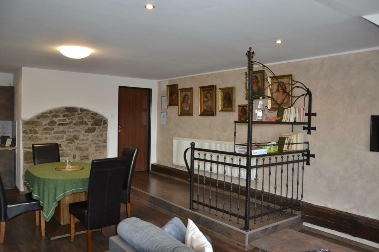 U Paluku Apartment Chrudim Luaran gambar