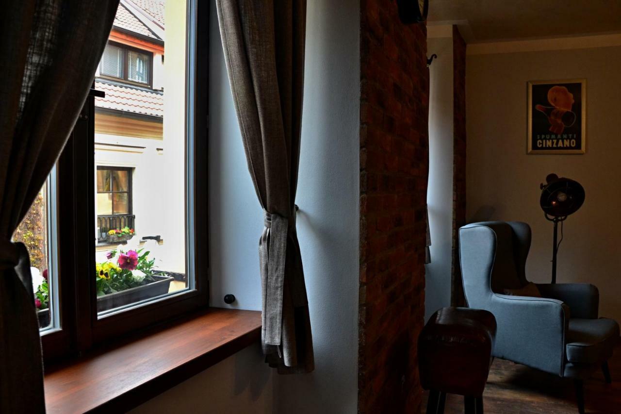 U Paluku Apartment Chrudim Luaran gambar