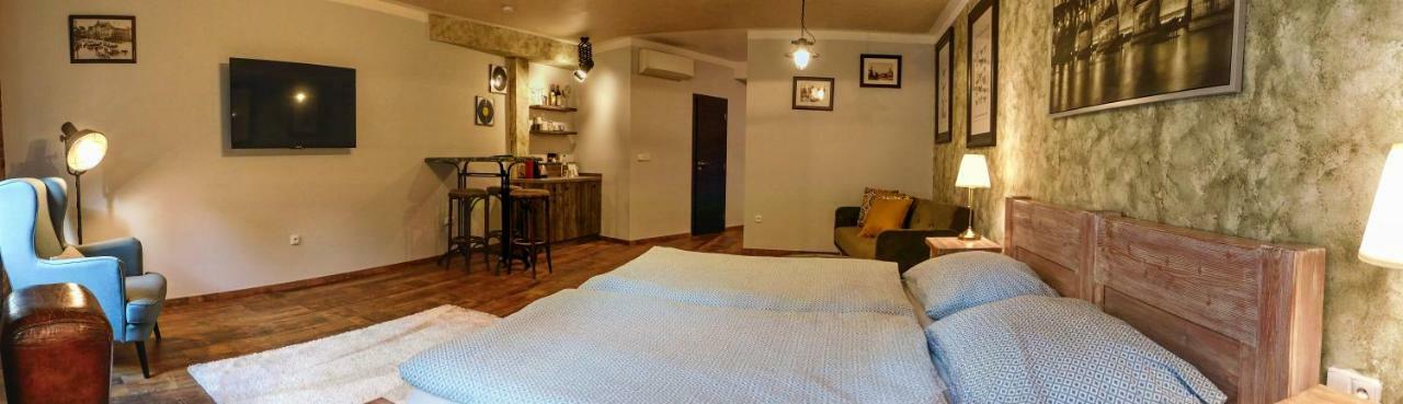 U Paluku Apartment Chrudim Luaran gambar